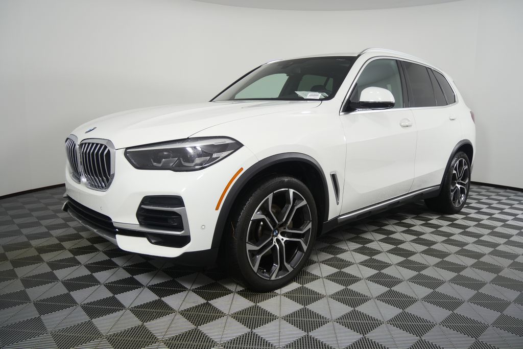 Thumbnail: 2022 BMW X5 - 7
