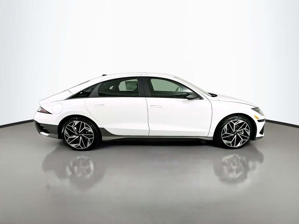 2024 Hyundai Ioniq 6 SEL 4