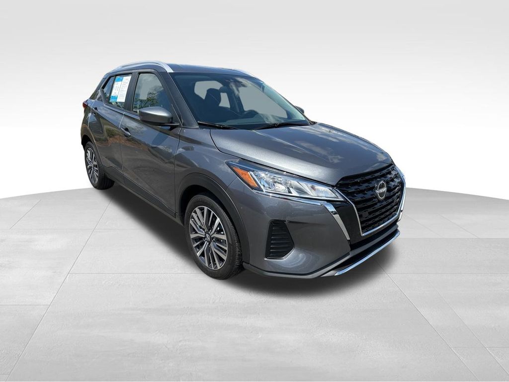 2024 Gun Metallic Nissan Kicks SV FWD SUV