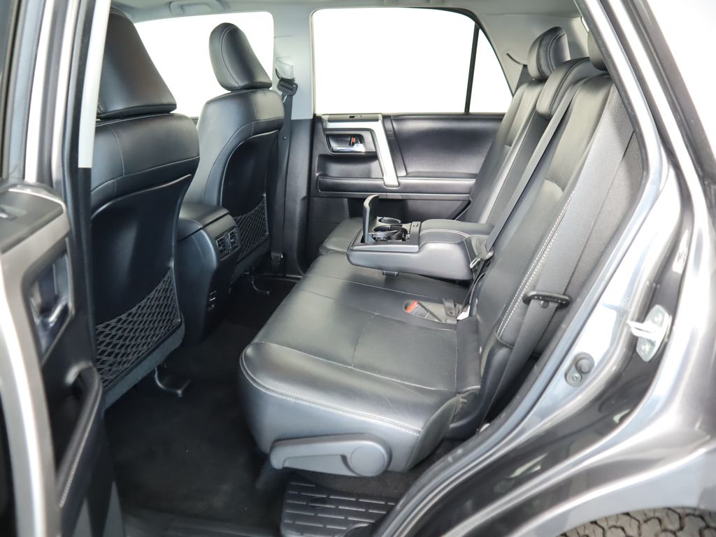 Thumbnail: 2019 Toyota 4Runner - 22