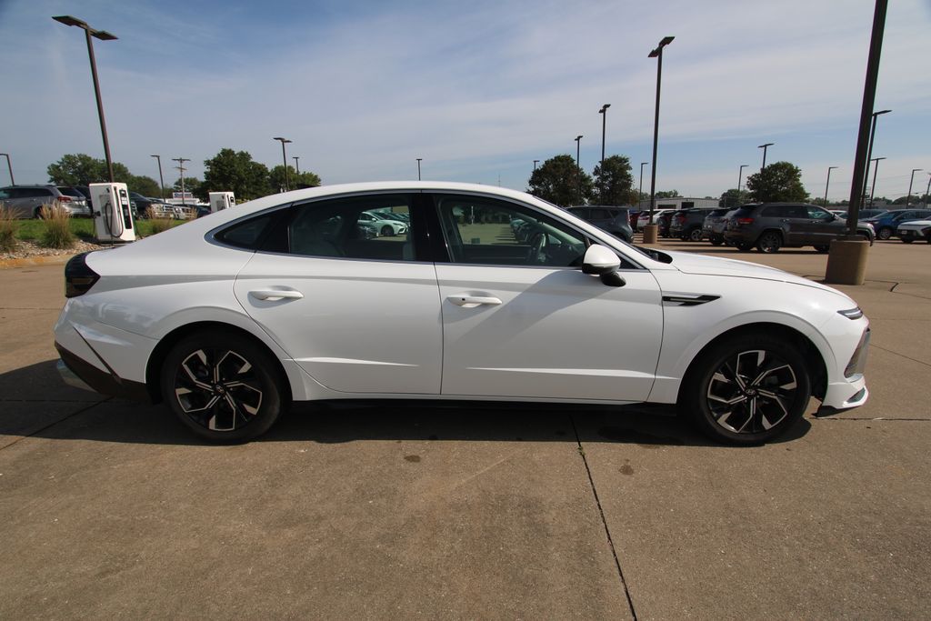 Used 2024 Hyundai Sonata Sedan