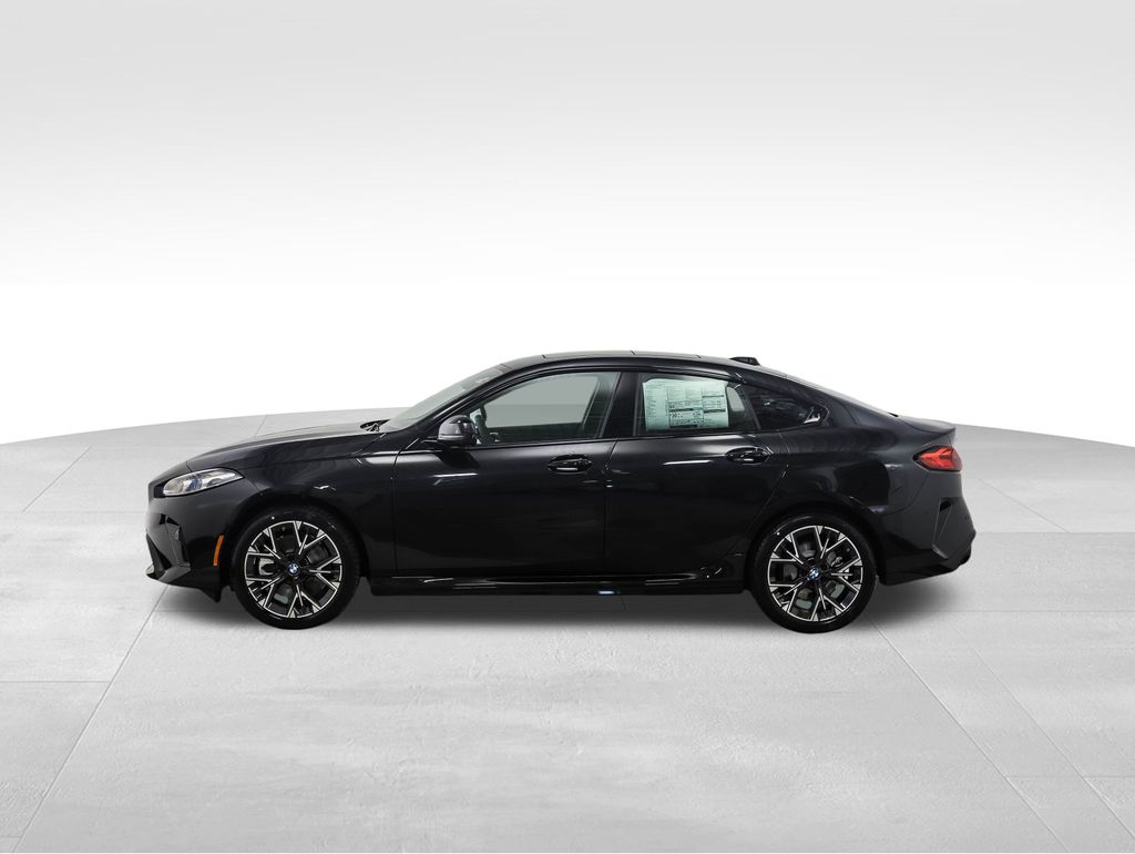 Thumbnail: 2025 BMW 2 Series - 2