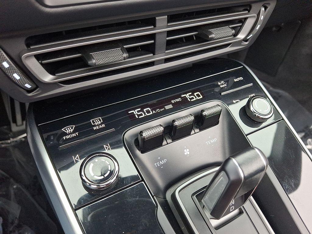 Thumbnail: 2021 Porsche 911 - 17