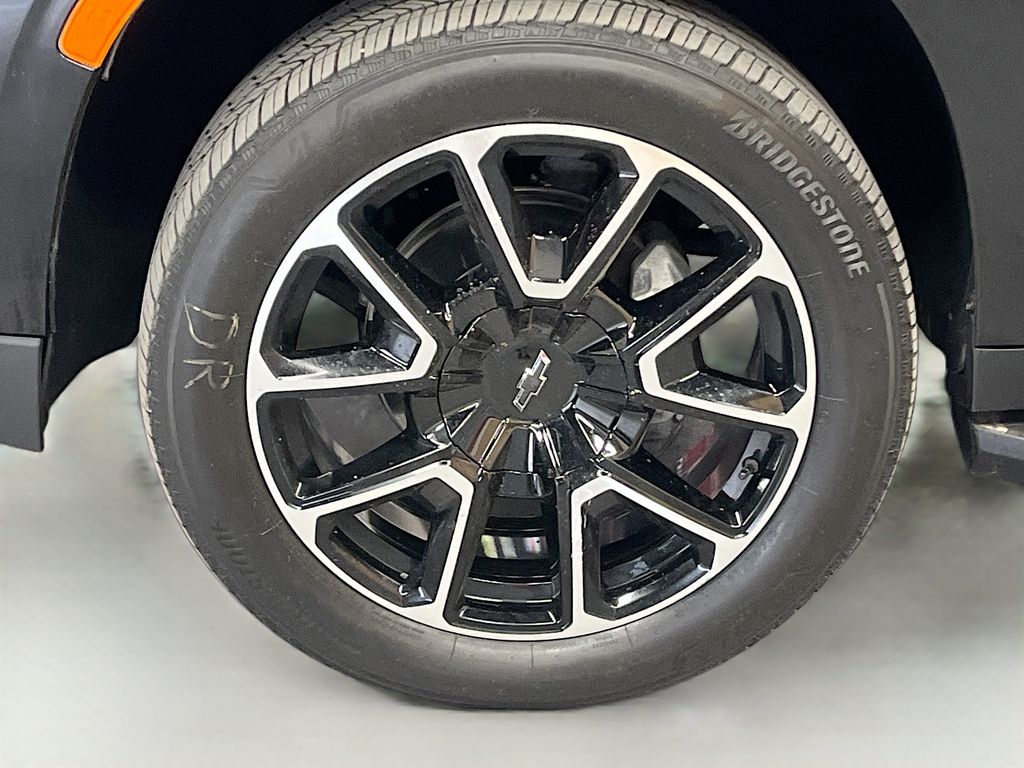 Used 2024 Black Chevrolet RST image 34