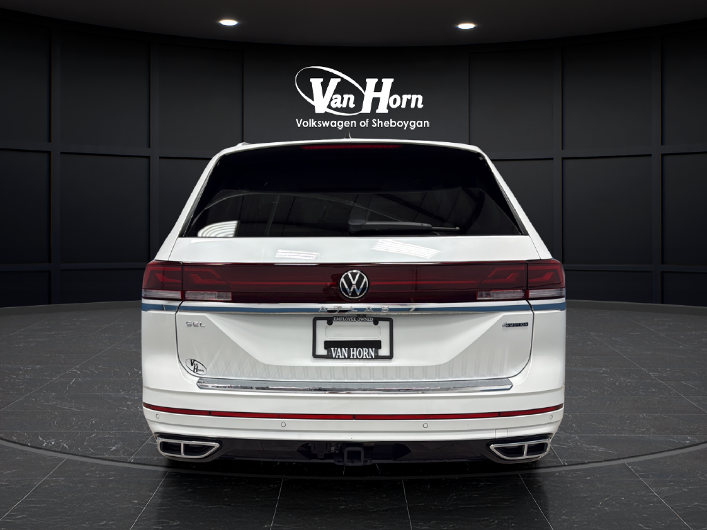 Used 2025 Opal White Volkswagen 2.0T SEL Premium R-Line image 6