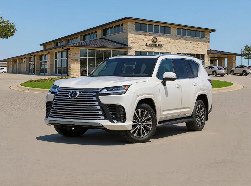 2026 Lexus LX Luxury's photo