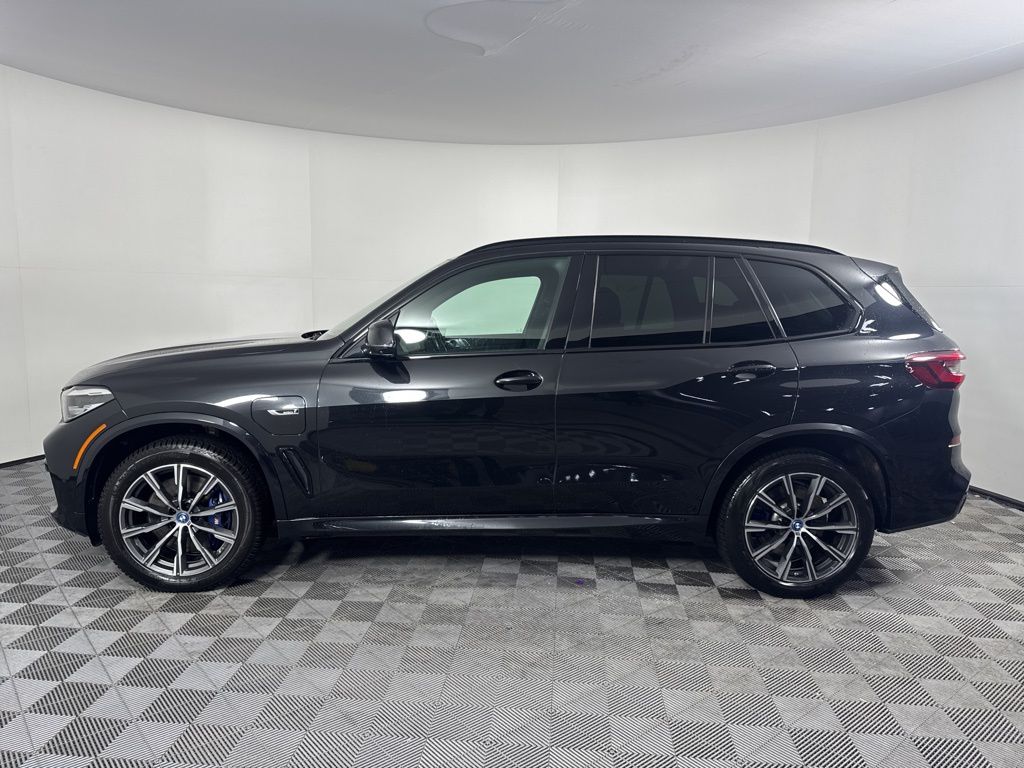 Thumbnail: 2022 BMW X5 - 8