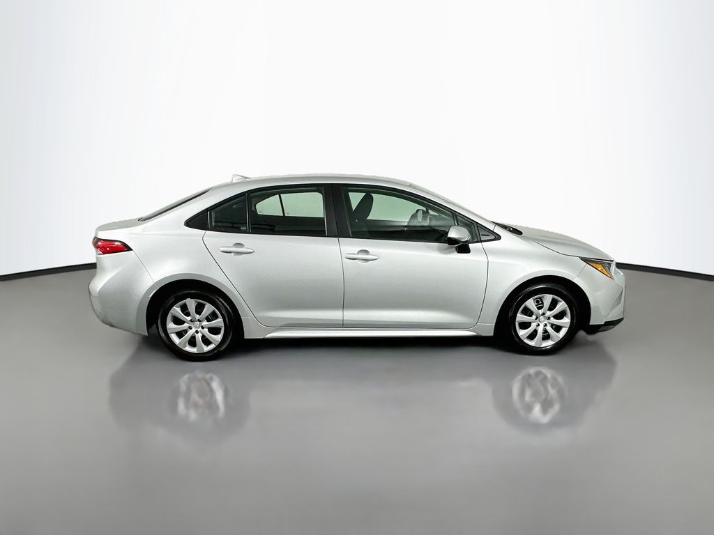 Thumbnail: 2024 Toyota Corolla - 4