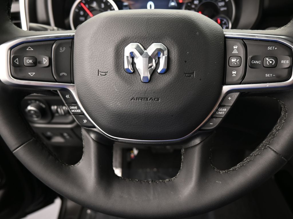 Used 2025 Diamond Black Crystal Pearlcoat Ram Big Horn/Lone Star image 34