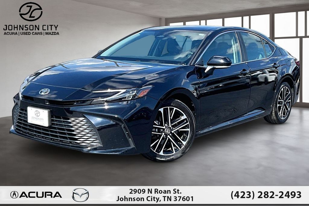 2025 Toyota Camry photo 1