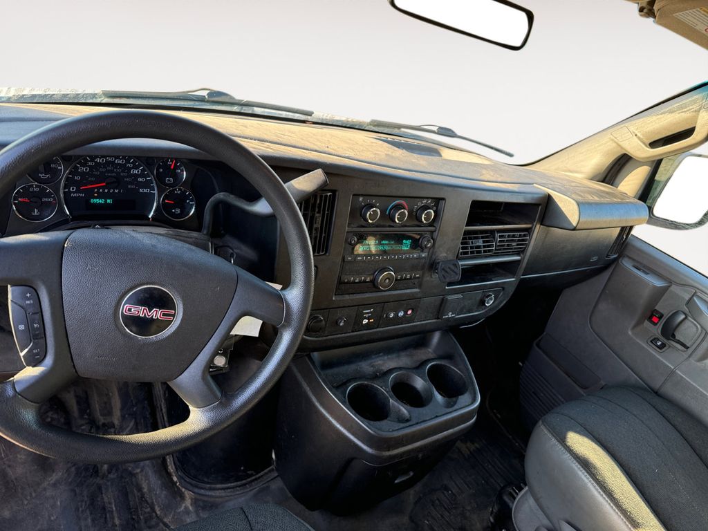 2020 GMC Savana 2500 Work Van 10