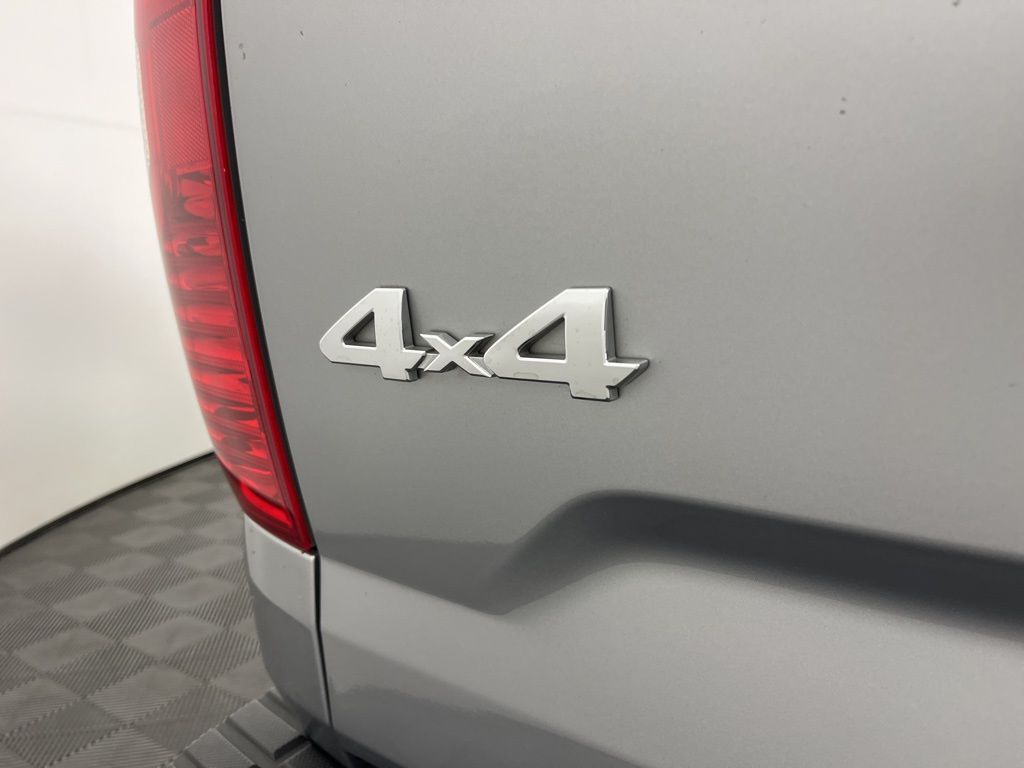 Thumbnail: 2019 Toyota Tundra - 12