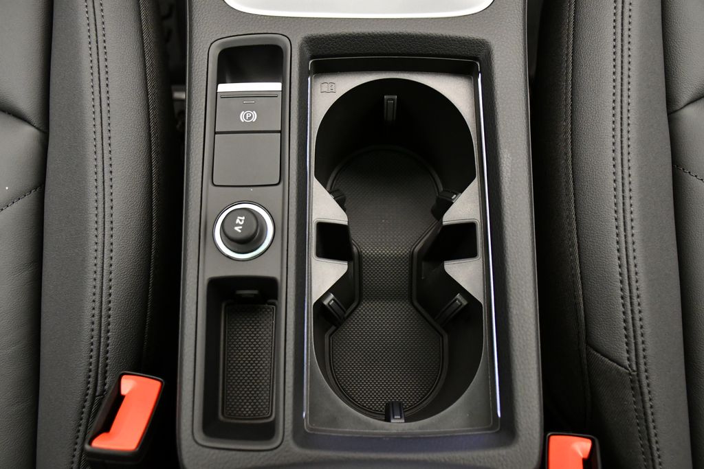 Thumbnail: 2025 Audi Q3 - 31