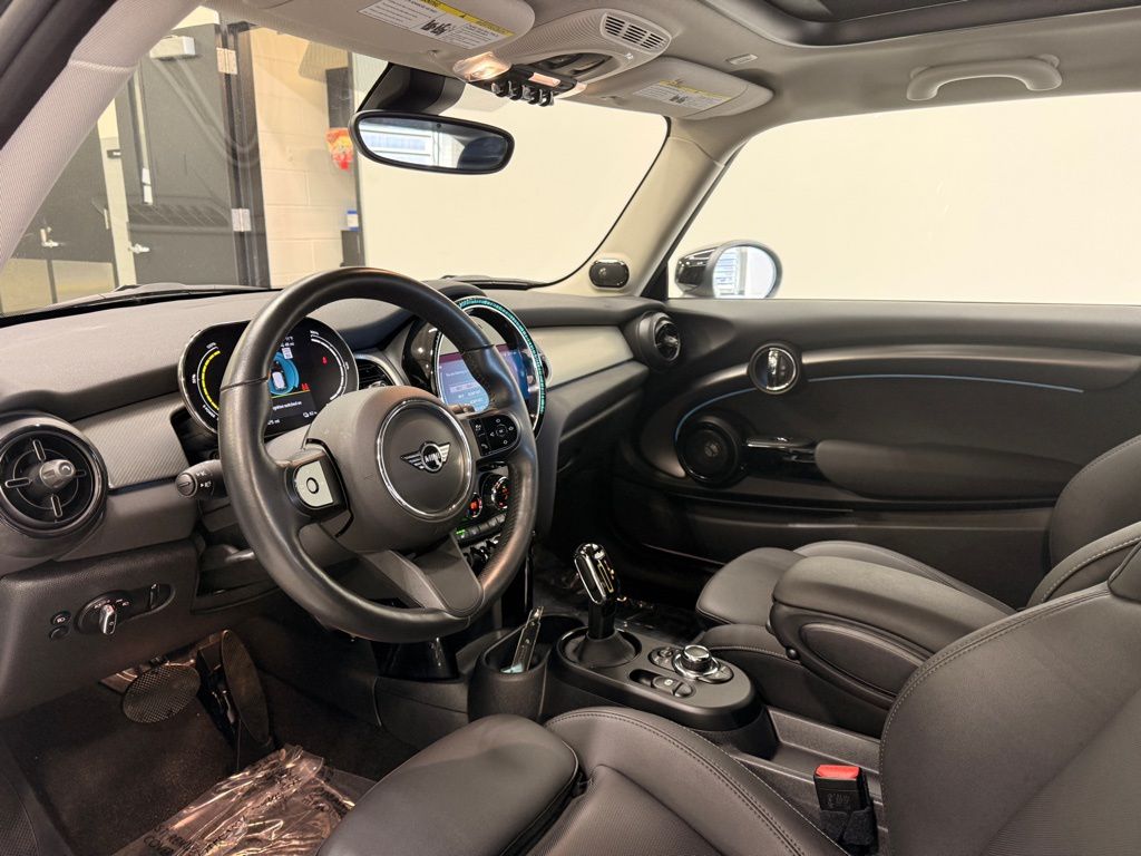 Thumbnail: 2024 MINI Cooper - 11