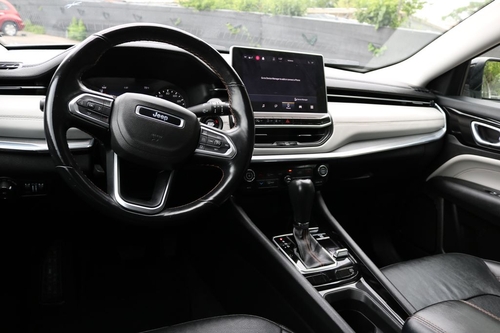 Used Car 2022 Jeep Compass  Limited For Sale Under $25,000 In Austin, Texas