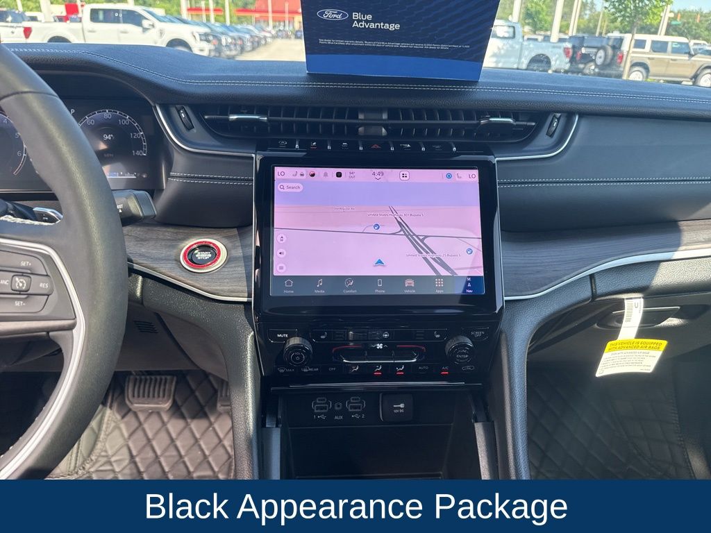 2025 Jeep Grand Cherokee Limited 4x2