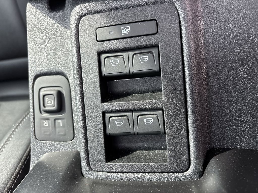 New 2025 Oxford White Ford Big Bend® image 15