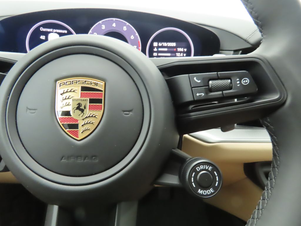 Thumbnail: 2025 Porsche  - 15