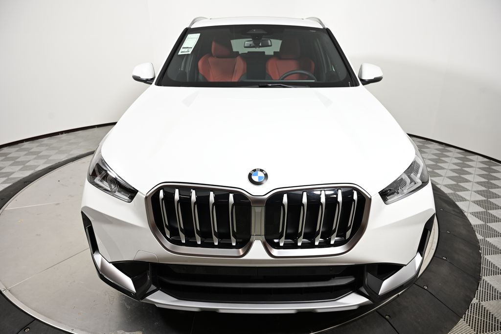 2025 BMW X1 xDrive28i 8