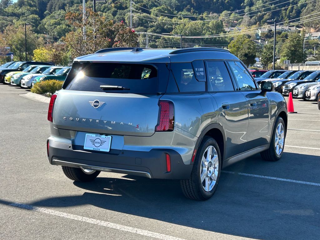 2025 MINI Cooper Countryman Iconic 5