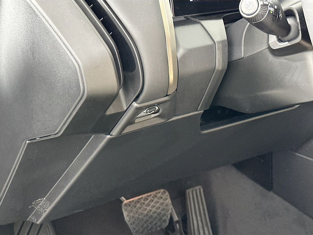 Thumbnail: 2025 BMW X3 - 10