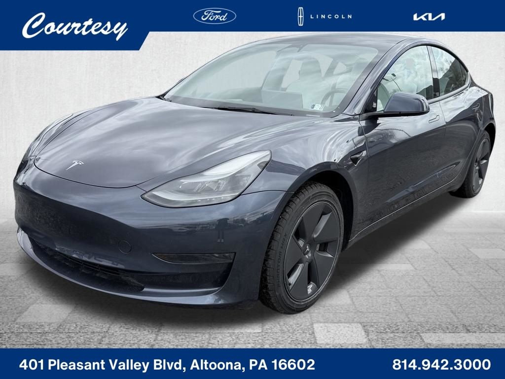 Silver 2023 Tesla Model 3 RWD Sedan Rear-Wheel Drive 1-Speed Automatic