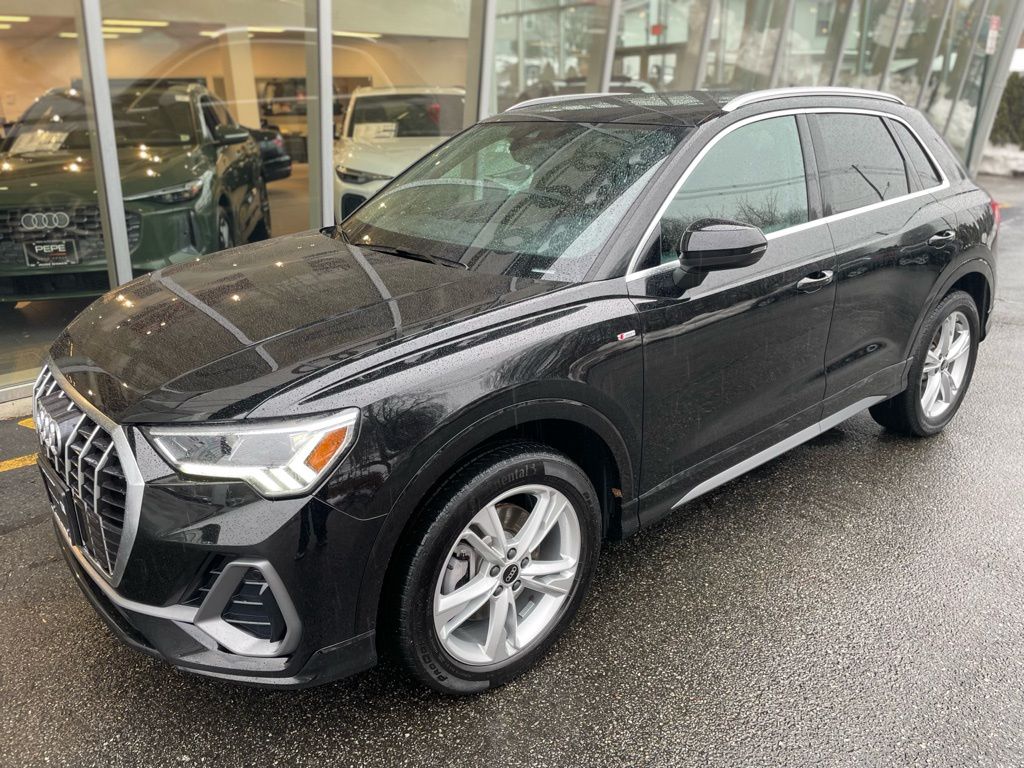 2024 Audi Q3 quattro Premium S Line 45 TFSI