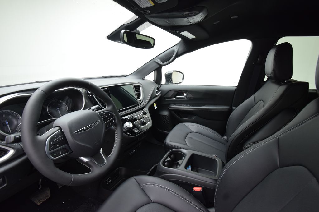 new 2026 Chrysler Pacifica car, priced at $42,471