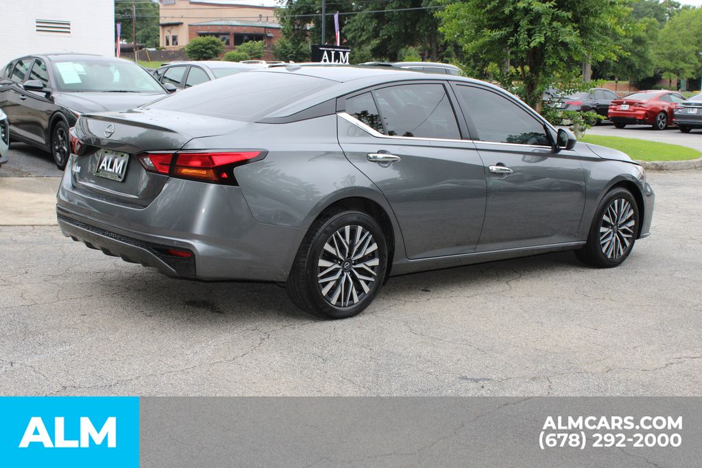 Used 2025 Gray Nissan 2.5 SV image 6