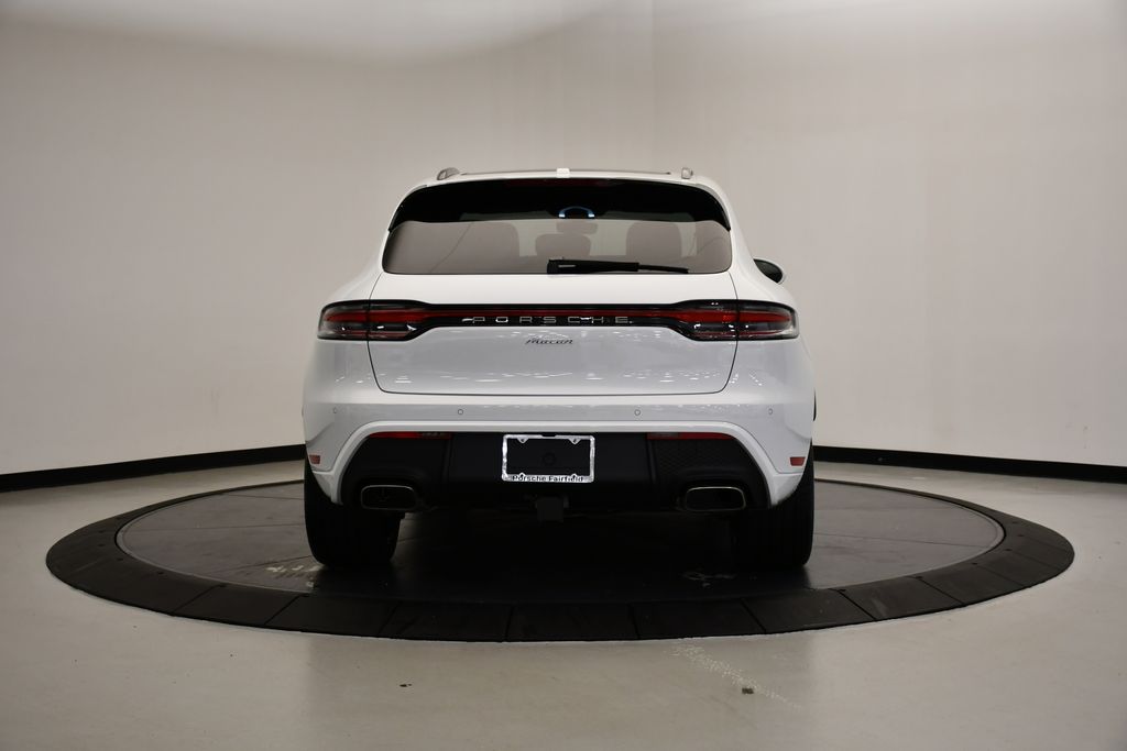 Thumbnail: 2025 Porsche Macan - 6