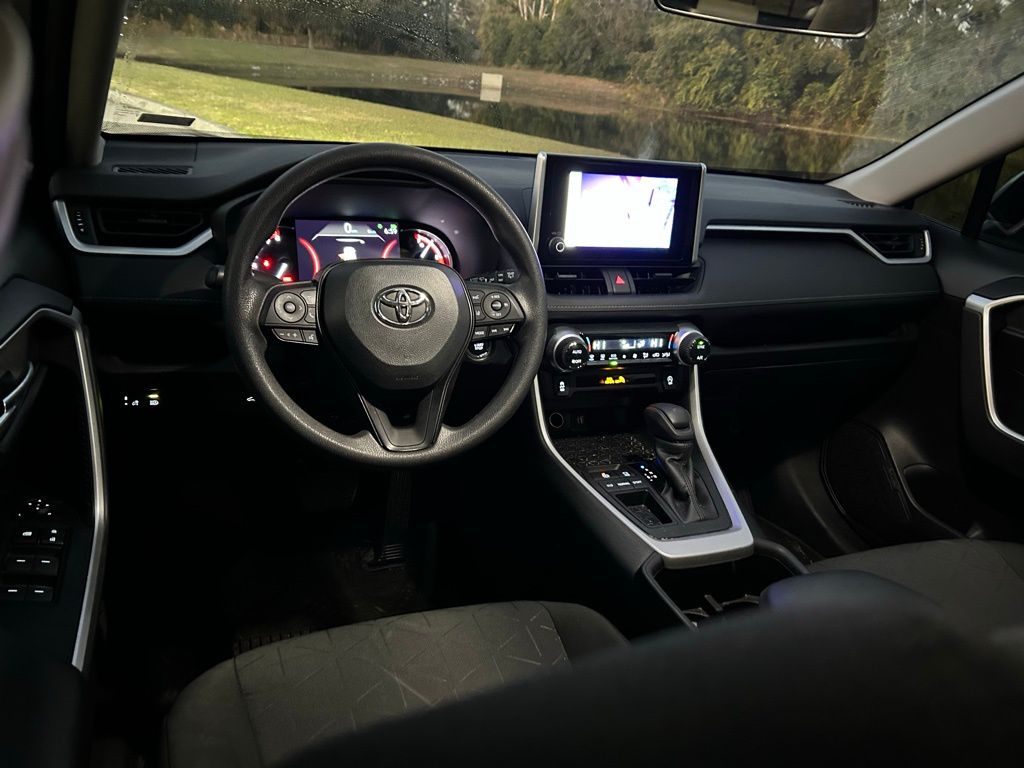 Thumbnail: 2023 Toyota RAV4 - 12