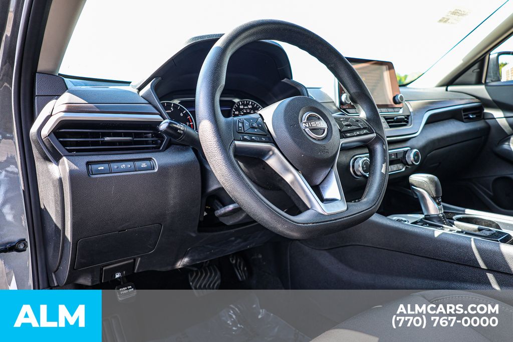 Used 2024 Gray Nissan 2.5 SV image 24