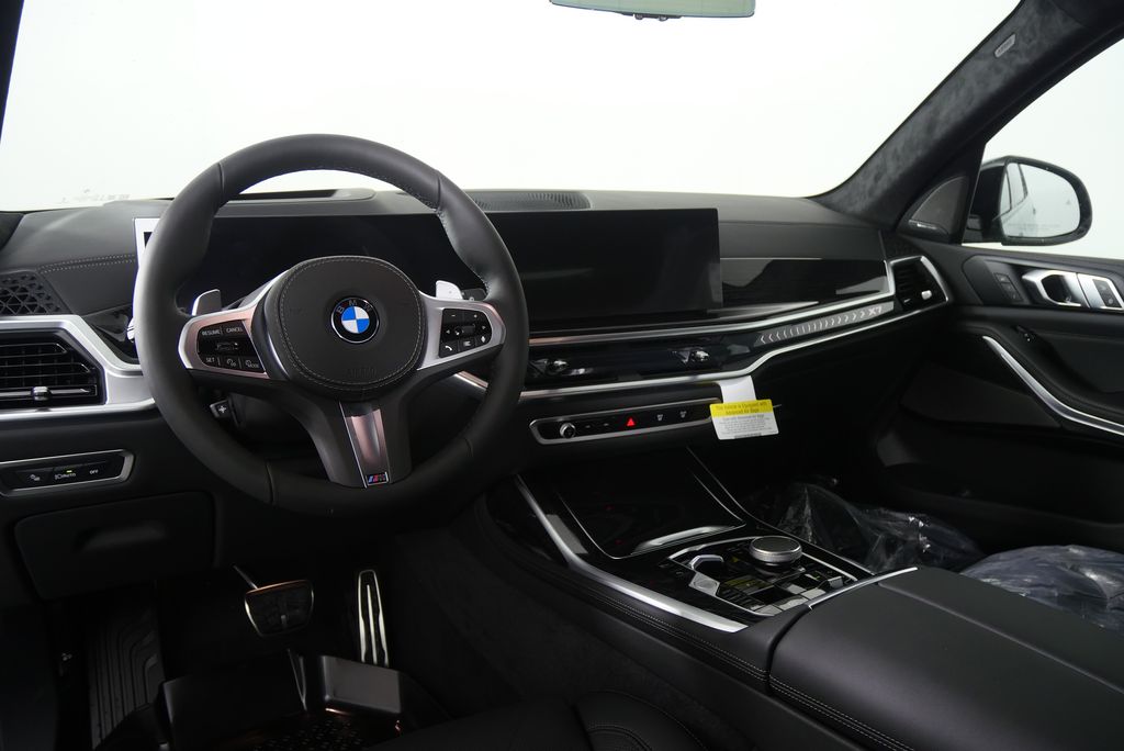 Thumbnail: 2026 BMW X7 - 20