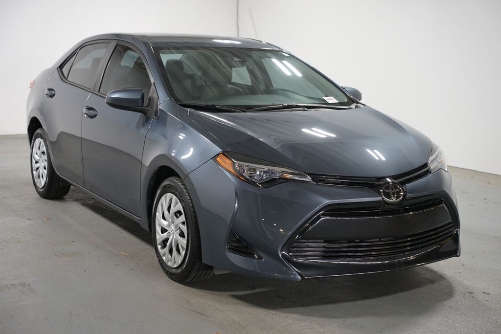 Thumbnail: 2018 Toyota Corolla - 3