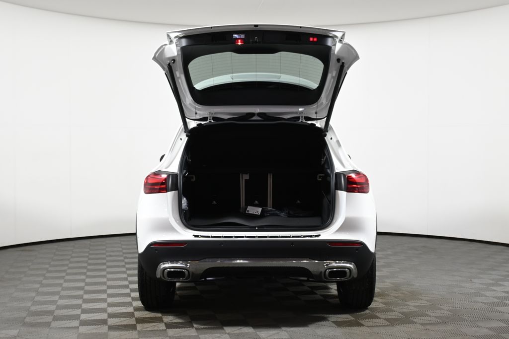 2025 Mercedes-Benz GLA 250 4MATIC 26