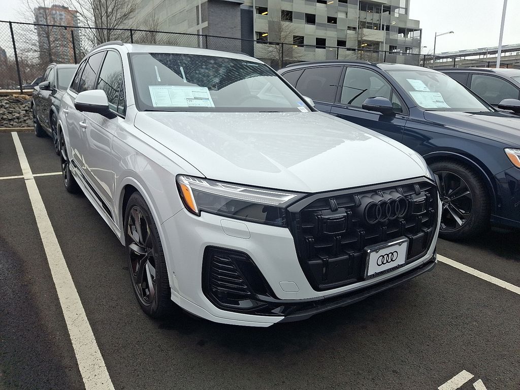 Thumbnail: 2026 Audi Q7 - 3