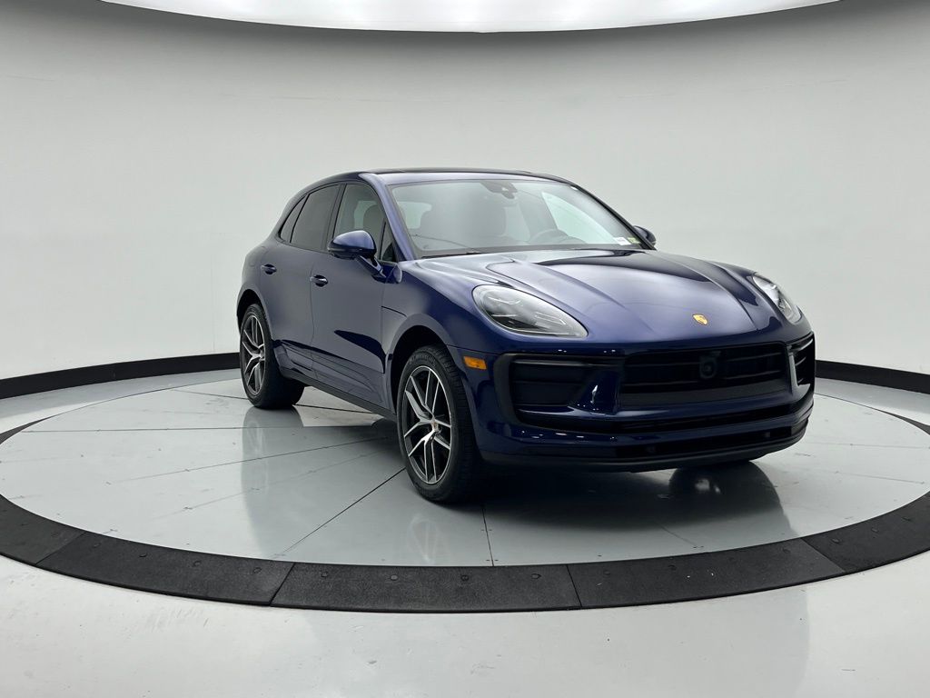 Thumbnail: 2025 Porsche Macan - 7