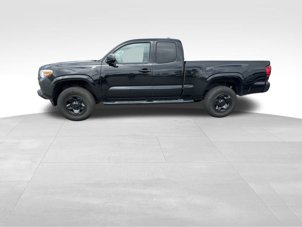 2022 Toyota Tacoma SR 5