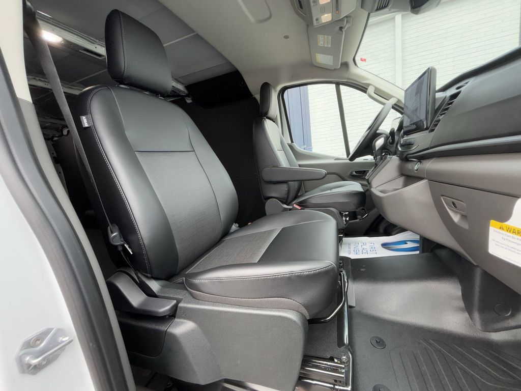 New 2025 Oxford White Ford Cargo Van image 25
