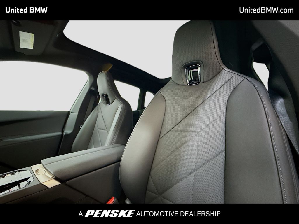 Thumbnail: 2026 BMW iX - 5