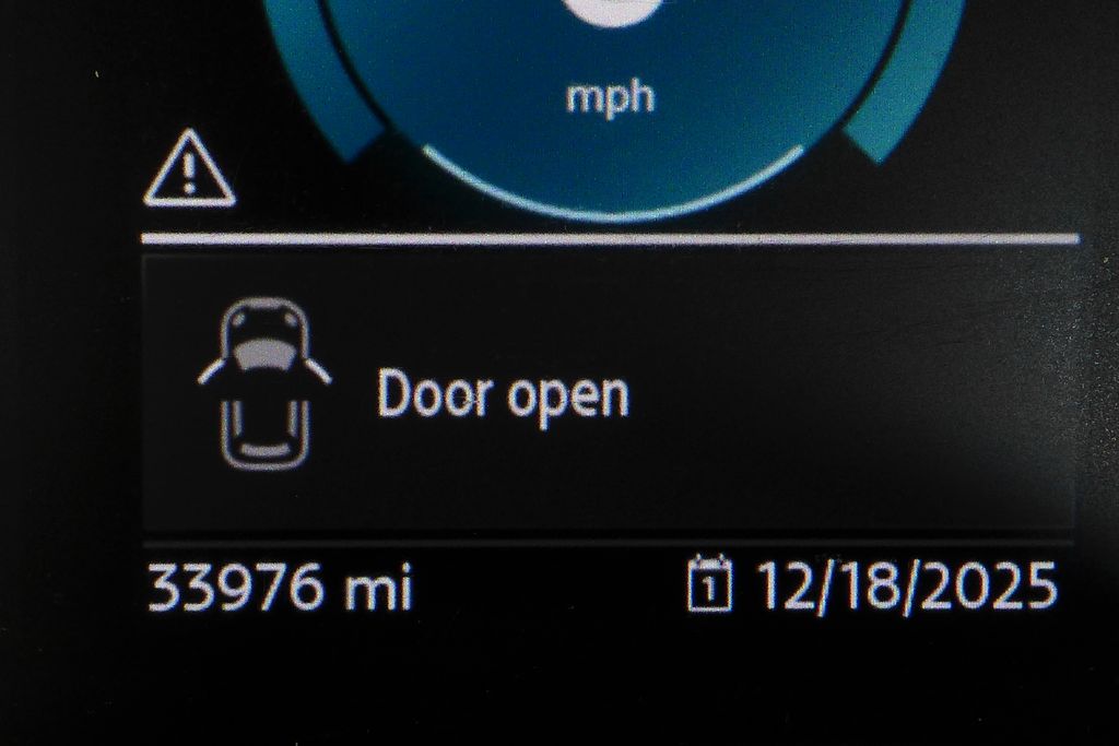 Thumbnail: 2023 MINI Cooper - 30