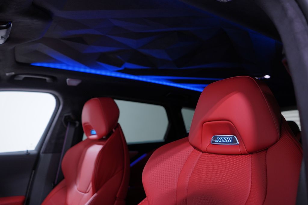 Thumbnail: 2026 BMW XM - 8