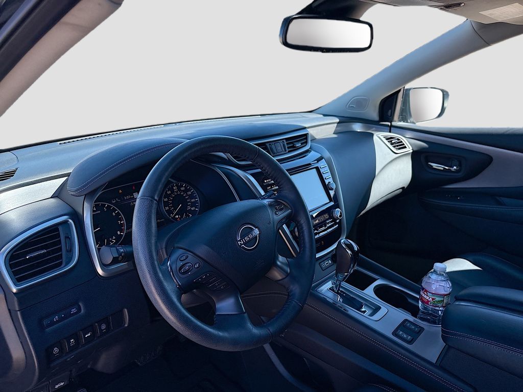 Used 2023 Black Nissan SL image 9