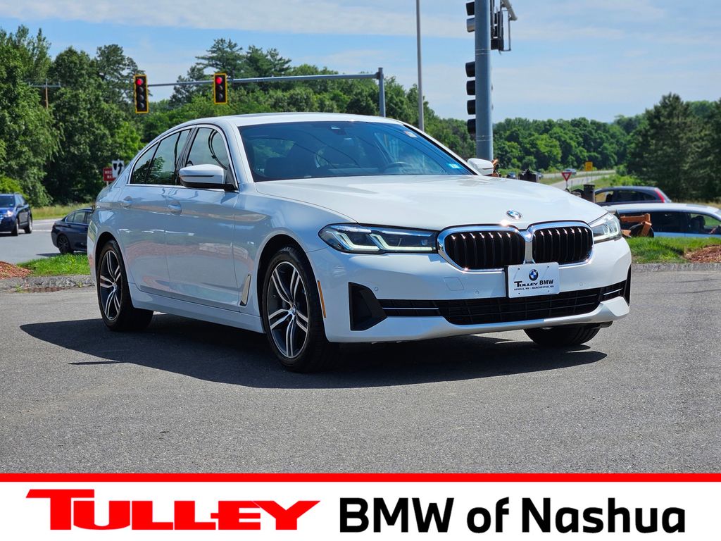 Alpine White 2023 BMW 5 Series Sedan All-Wheel Drive 8-Speed Automatic