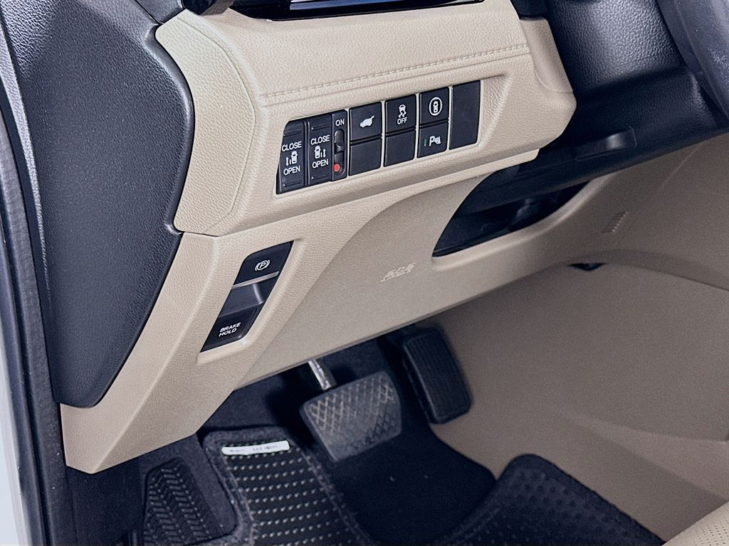 Thumbnail: 2021 Honda Odyssey - 10