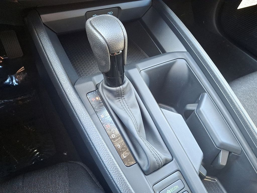 2025 Honda Accord LX 8