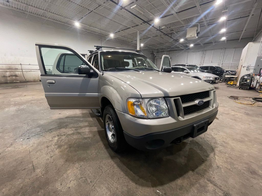 2004 Ford Explorer Sport Trac XLT - Photo 10