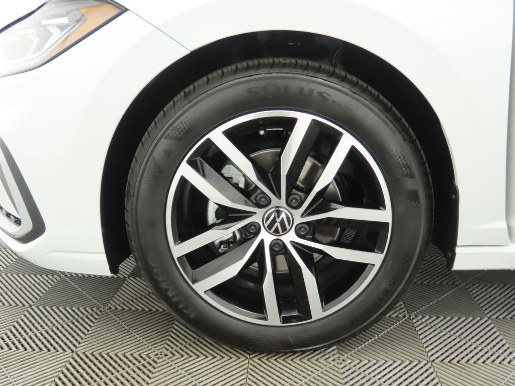 Thumbnail: 2026 Volkswagen Jetta - 30