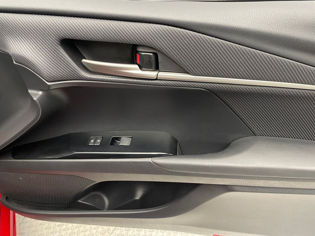 Thumbnail: 2025 Toyota Camry - 13