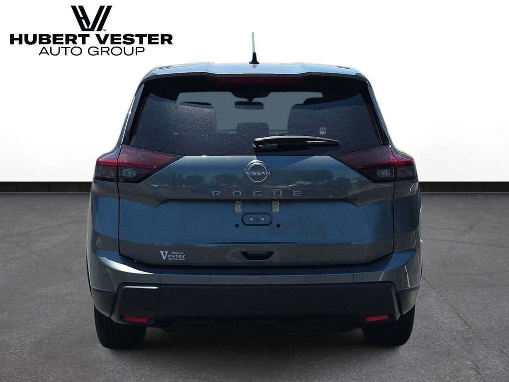 Used 2024 Nissan Rogue SUV